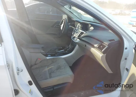 2015 Honda Accord Lx z USA, uszkodzony, nr VIN 1HGCR2F32FA182126